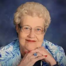 Laura Alvey's Instagram, Twitter & Facebook