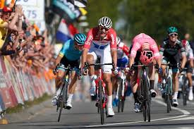 Afgelopen weken een aantal keren bij van der poel ijs te hengelo geweest (net buiten de binnenstad). Mathieu Van Der Poel Telt Zijn Zegeningen Ik Kan Nog Fietsen Het Parool