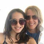 Lisa Nuzzi's Instagram, Twitter & Facebook