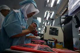 Abidin (chief executive officer), sat nusapersada mulai beroperasi sebagai pemasok printed circuit board (pcb). Xiaomi Mi A1 Lewati 48 Proses Produksi Di Batam Sebelum Dikirim