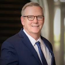 Congratulations to Dean Emeritus Mark Parker, winner of the 2025 Le Stelle  Award from Painted Sky Opera! During his 35 years of leadership at Oklahoma  City University, PSO notes, he "elevated OCU's