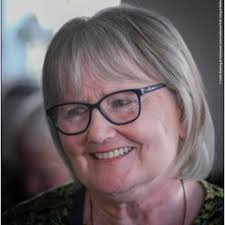 Stream Keady Swimming Pool (Sean Mone) by Irish Traditional Singing