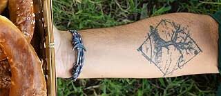 Search for other body piercing in grand rapids on the real yellow pages®. The Body Art Phenomenon Under The Skin Tattoo Artists The Big Ponder Goethe Institut