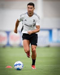 Криштиану роналду (cristiano ronaldo) футбол нападающий португалия 05.02.1985. Cristiano Ronaldo On Twitter Felice Di Tornare Al Lavoro
