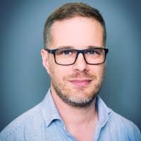 300+ perfiles de «Bennaceur»