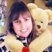 Why are there spotlights and helicopters in Avoca area?