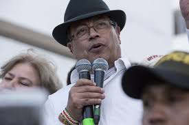 Vídeos, fotos, audios, resúmenes y toda la información de gustavo petro en rpp noticias. A Hard Leftist Leads Colombia S Presidential Race Bloomberg