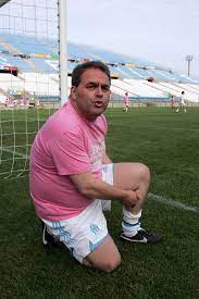 Comment xavier bertrand recrute pour 2022. Xavier Bertrand Au Bord Du Terrain