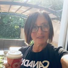 It's such a lovable top 5 for the DWTS finale tomorrow, I feel like they'll  all genuinely be happy for whoever wins. I wanna know who you all THINK  will win and