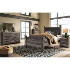 Get the best price for king poster bedroom set. Bedroom Sets Wynnlow B440 7 Pc Queen Poster Bedroom Set At Furniture King Pembroke Inc