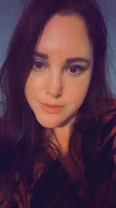 Robyn Pike 👄 (@robyn803)