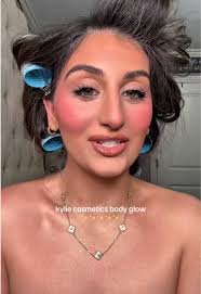 Body Glow Kylie Skin