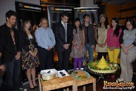 1 hr 35 min 2007 horror 17+ a group of teenagers took vacation to semarang. Lawang Sewu 2007 Imdb