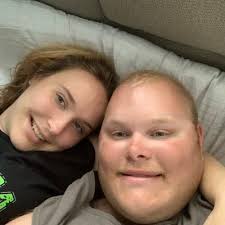 Samantha (@Samanth25793393)