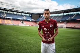 Dnes je florbalová sparta profesionálně řízenou organizací, pod kterou sportuje více než 500 sportovců a sportovkyň. Ac Sparta Praha On Twitter Fotka Vznikla Pri Prileztosti Foceni S Poharem Kde Byli Hraci V Poharovych Dresech