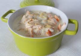 Blanquette De Saumon De Cyril Lignac La Recette En 2020 Blanquette De Saumon Recettes De Cuisine Blanquette De Poisson