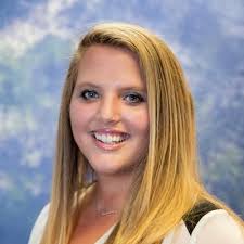 Amanda Poyer (@AmandaFindsHome)