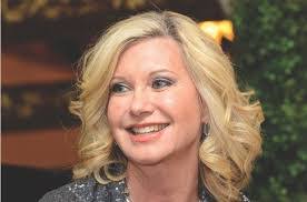 Carrie Kersey's Instagram, Twitter & Facebook