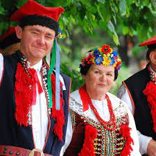 All people of polish descent are going to have varying looks based on which genes are dominant and which genes are recessive. Polish Surname Meanings And Origins