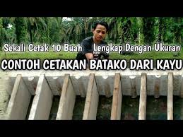 Setelah itu angkat batako dan letakkan pada tempat untuk mengeringkan batako dengan cara melepaskan adonan pasir dari cetakan batako. Contoh Cetakan Batako Dari Kayu Sekali Cetak 10 Buah Youtube
