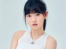 Park Hyolim profile, age & facts (2025 updated)