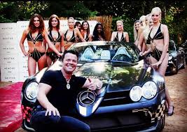 Er hatte seine luxusautos von der steuer abgesetzt. Die Girls Oder Das Auto Prinz Marcus Von Anhalt Facebook