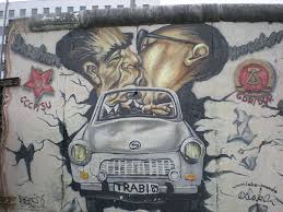 Mein Gott Hilf Mir Diese Tödliche Liebe Zu überleben La Caida Del Muro East Side Gallery Berlin Wall Street Art