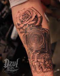 Dzul Ink Lounge On Twitter Beauty Is In The Eye Of The Beholder Tattoo By Alex Dzul Dzulink Dzulinklounge Cameratattoos Photographytattoos Seattle Seattletattoos Seattletattooist Tattooartist Realistictattoos Tattoorealism Freshink