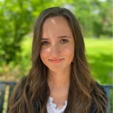 Gianna Castano's Instagram, Twitter & Facebook