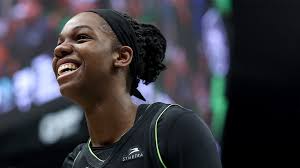 Sparks' Leslie Wins 2001 WNBA MVP