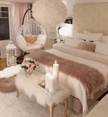 Bedroom Ideas For Small Rooms Women 44 Unique Bedroom Design And Decor Ideas Buildehome Hau In 2020 Unique Bedroom Design Elegant Bedroom Decor Small Room Bedroom