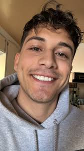 Hey Ppl Happy New Year 🕛 🎊 Are Y'all Interested In Creating A What's App  Group 2025 Where We Can Have Meet And Greets Group Lime And Have A Rhel  Cool Vibes