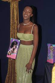 But she is perhaps best remembered for starring in the music video for george michael's freedom! Naomi Campbell S Most Extravagant 90s Looks Stylebistro