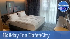 The hotel is conveniently located next to the neue elbbrücken bridge, which leads you directly to the motorways. Holiday Inn Hamburg Hafen City Zimmerrundgang Youtube