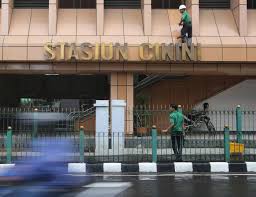 Sisindiran dalam sastra sunda sama dengan pantun. Contoh Pantun Lucu Bahasa Sunda Yang Bikin Tertawa Yedepe Com