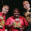 Maharaja lawak mega 2017 | dzawin top moments. Https Encrypted Tbn0 Gstatic Com Images Q Tbn And9gctpgo1o6vtg7b8zt0apwb9p7k7i4kxfpy3g7l Gk C9ytkxk Ea Usqp Cau