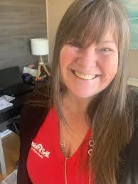 Amanda Brisson's Instagram, Twitter & Facebook