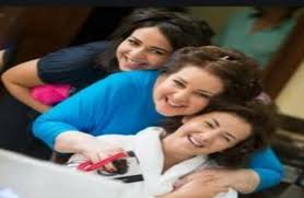 شاركت الفنانة نرمين الفقي جمهورها، منذ قليل، بصور جديدة من حفل عيد ميلاد الفنانة دلال عبدالعزيز، وذلك من خلال حسابها الشخصي على موقع إنستجرام. Ù…ÙŠ ÙƒØ³Ø§Ø¨ ØªØ¯Ø¹Ùˆ Ù„Ù„ÙÙ†Ø§Ù†Ø© Ø¯Ù„Ø§Ù„ Ø¹Ø¨Ø¯ Ø§Ù„Ø¹Ø²ÙŠØ² ÙŠØ§Ø±Ø¨ ØªØ±Ø¬Ø¹ Ù„Ø­Ø¶Ù† Ø¨Ù†Ø§ØªÙ‡Ø§ Ø¨ÙˆØ§Ø¨Ø© Ø§Ù„Ø£Ù‡Ø±Ø§Ù…