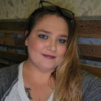 Elaine Hurlbut's Instagram, Twitter & Facebook