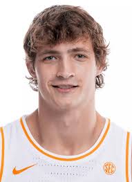 Vols Sign Four-Star Recruits DeWayne Brown II, Amari Evans