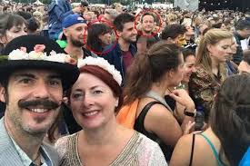 David Cameron photobombed a Labour activist's music festival selfie and  it's weirdly awkward