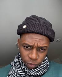 𝑼𝒏𝒔𝒆𝒆𝒏…