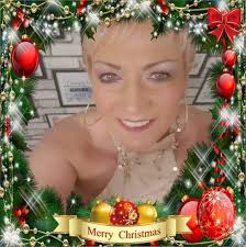 We have limited availability now for our Christmas lunch with Nicole  Saturday 7th December from 12noon, 3 course lunch, then Nicole will perform  her Christmas show from 2pm This event is open