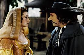 Cyrano is in love with his cousin, the beautiful roxane, but refrains from wooing her because he believes his extremely large nose would cause her. Cyrano De Bergerac Adaptation Admirable D Un Classique En Blu Ray Et Dvd