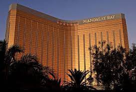 The Mandalay Bay Convention Center 3950 Las Vegas Blvd South Is Where The Action Is As The Count Down To Surfa Las Vegas Blvd Mandalay Bay Convention Centre
