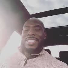 Kelly Osifo's Instagram, Twitter & Facebook