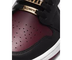 Maybe you would like to learn more about one of these? Nike Air Jordan 1 Mid Se Women Black White Hyper Royal Dark Beetroot Ab 119 99 August 2021 Preise Preisvergleich Bei Idealo De