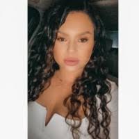 Jessica Persinger's Instagram, Twitter & Facebook