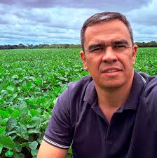 Saiba quem faz aniversário hoje, dia 11/11/25, por Dora Nunes