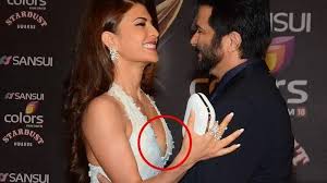 We've probably all been victim of an embarrassing wardrobe malfunction before so it's good to know it happens to the stars as well! Oops 10 Bollywood Actresses Who Suffered Embarrassing Wardrobe Malfunctions